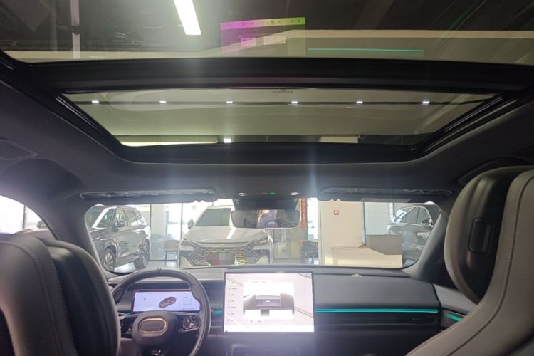 Used Lynk & Co 07 2024 EM-P 126 Long-Range Halo Headliner