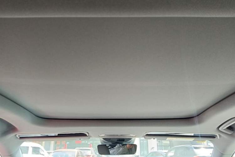 Used Lynk & Co 07 2024 EM-P 126 Long-Range Ultra Headliner