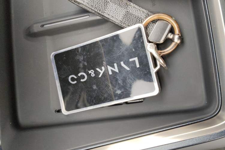 Used Lynk & Co 07 2024 EM-P 126 Long-Range Ultra Interior 1