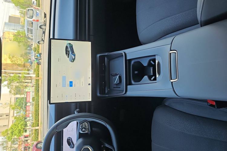 Used Lynk & Co 07 2024 EM-P 126 Long-Range Ultra Interior 4