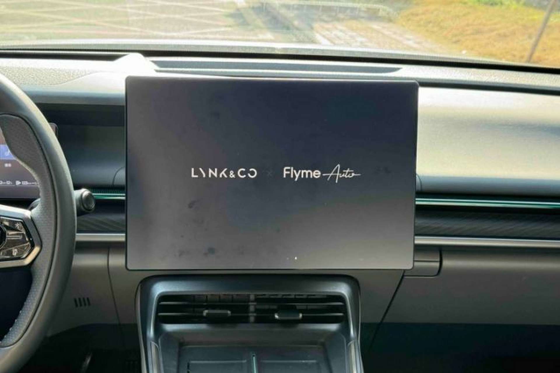 Used Lynk & Co 07 2024 EM-P 126 Long-Range Ultra Interior 6