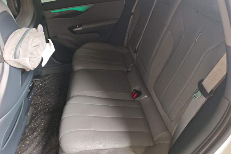 Used Lynk & Co 07 2024 EM-P 126 Long-Range Ultra Left Rear Seat