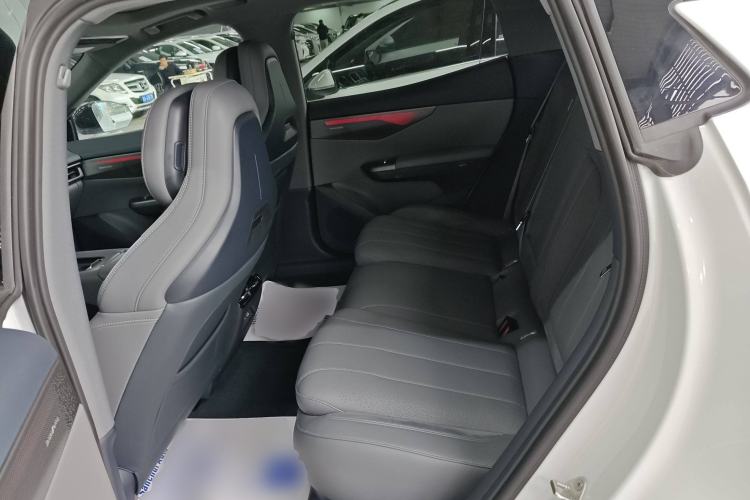 Used Lynk & Co 07 2024 EM-P 126 Long-Range Intelligent Driving Ultra Left Rear Seat
