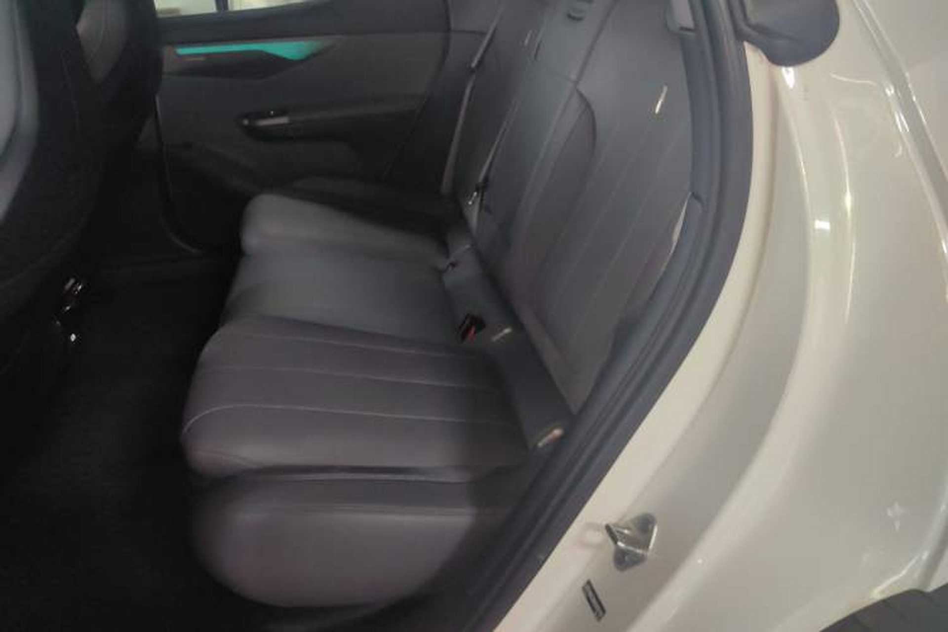 Used Lynk & Co 07 2024 EM-P 126 Long-Range Intelligent Driving Ultra Left Rear Seat