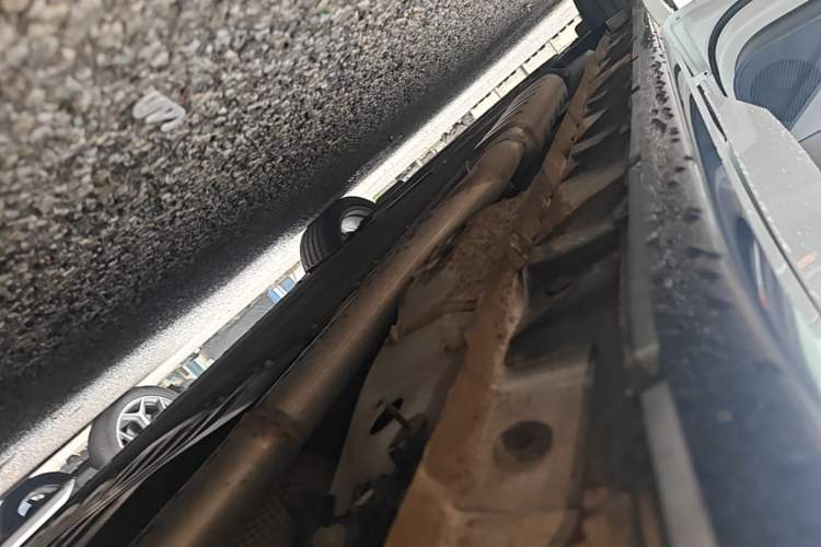 Used Lynk & Co 07 2024 EM-P 126 Long-Range Ultra Left Side Sill