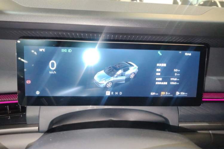 Used Lynk & Co 07 2024 EM-P 126 Long-Range Ultra Odometer Close Up