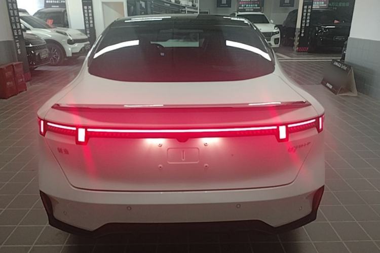 Used Lynk & Co 07 2024 EM-P 126 Long-Range Halo Rear