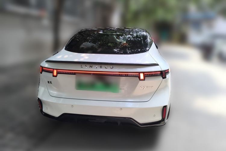 Used Lynk & Co 07 2024 EM-P 126 Long-Range Halo Rear