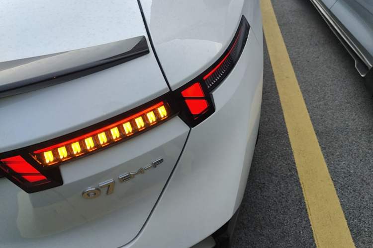 Used Lynk & Co 07 2024 EM-P 126 Long-Range Ultra Right Rear Taillight