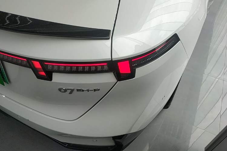 Used Lynk & Co 07 2024 EM-P 126 Long-Range Ultra Right Rear Taillight
