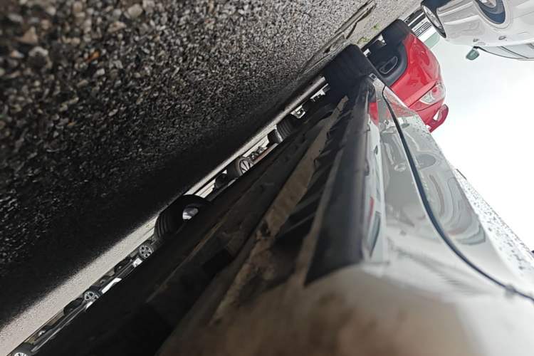 Used Lynk & Co 07 2024 EM-P 126 Long-Range Ultra Right Side Sill