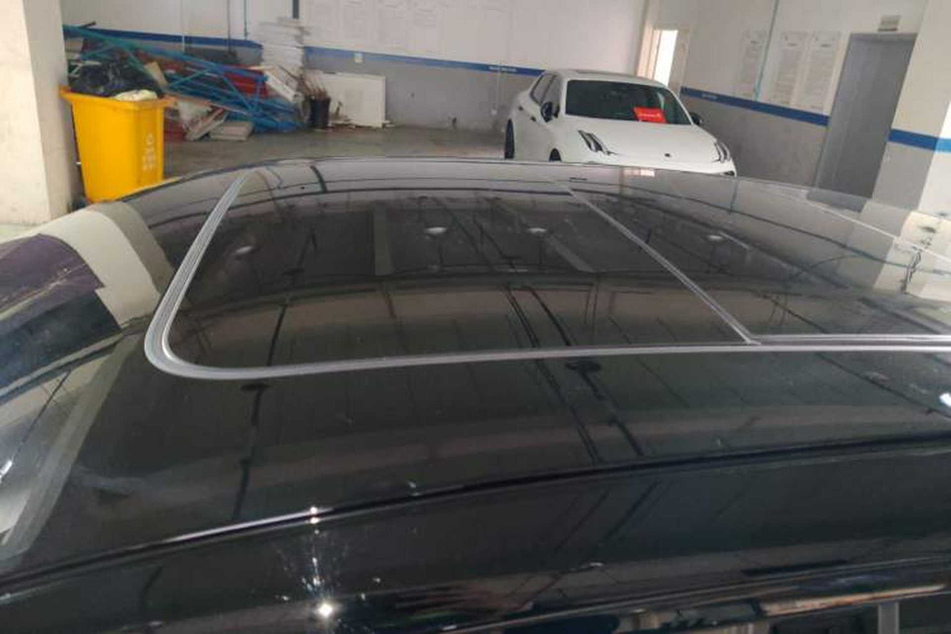 Used Lynk & Co 07 2024 EM-P 126 Long-Range Ultra Roof