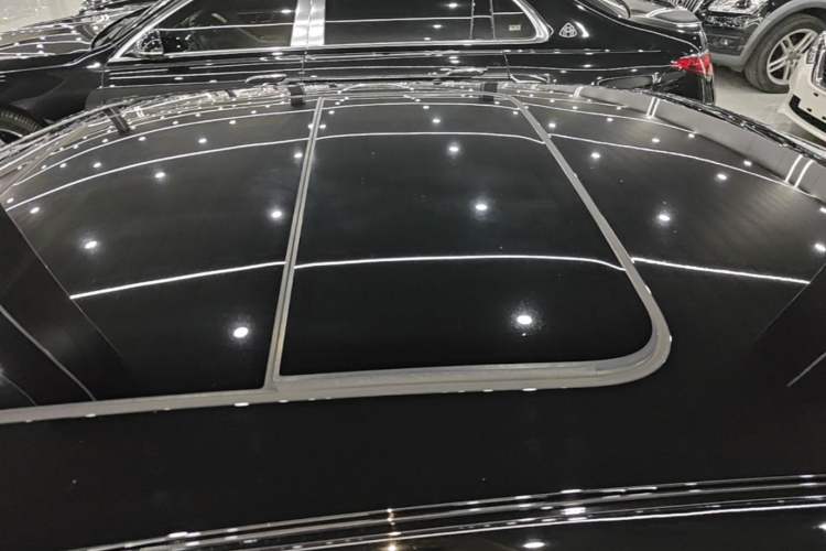 Used Lynk & Co 07 2024 EM-P 126 Long-Range Ultra Roof