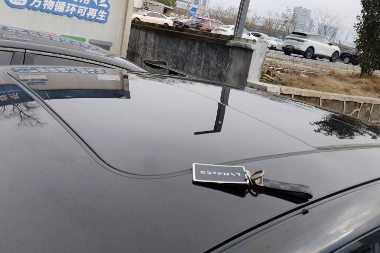 Used Lynk & Co 07 2024 EM-P 126 Long-Range Ultra Roof