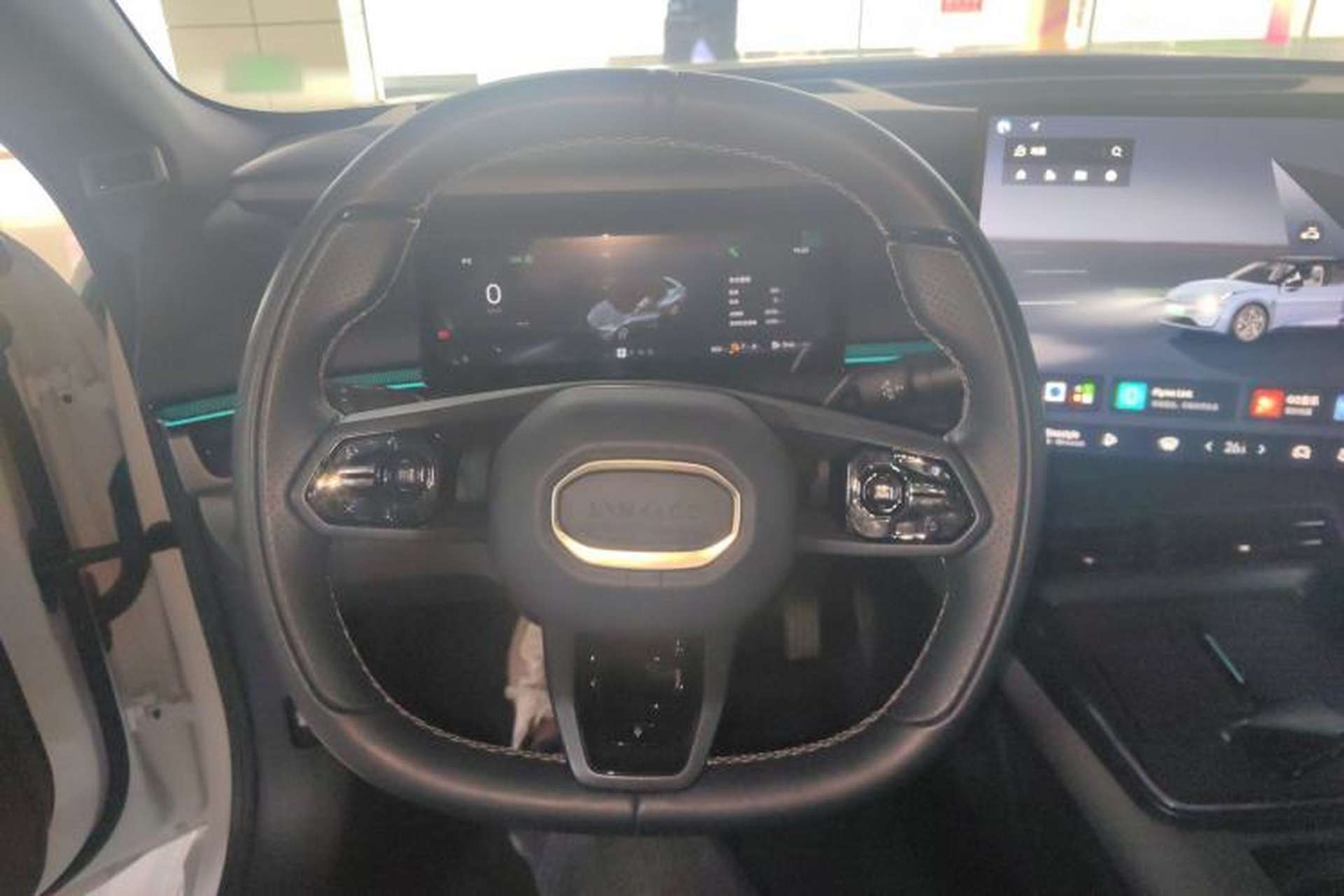 Used Lynk & Co 07 2024 EM-P 126 Long-Range Intelligent Driving Ultra Steering Wheel