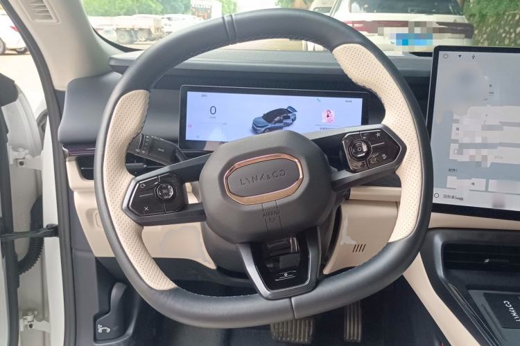Used Lynk & Co 07 2024 EM-P 126 Long-Range Halo Steering Wheel