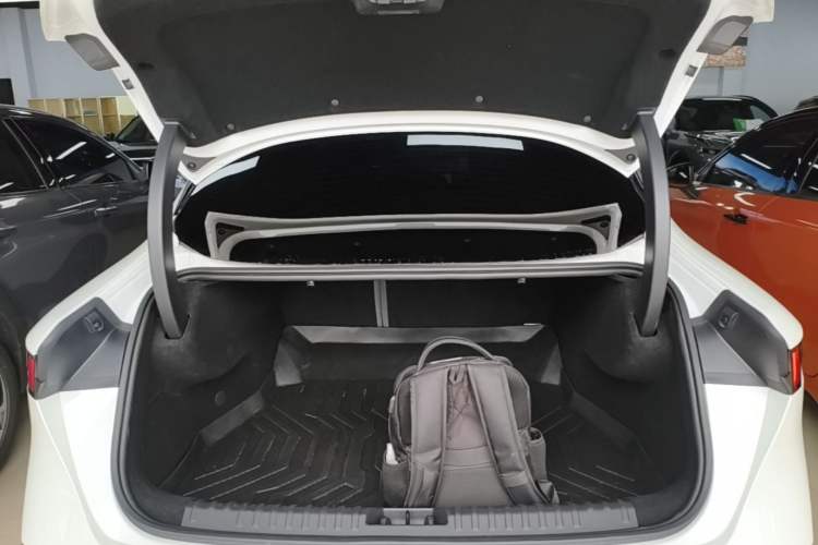 Used Lynk & Co 07 2024 EM-P 126 Long-Range Ultra Trunk