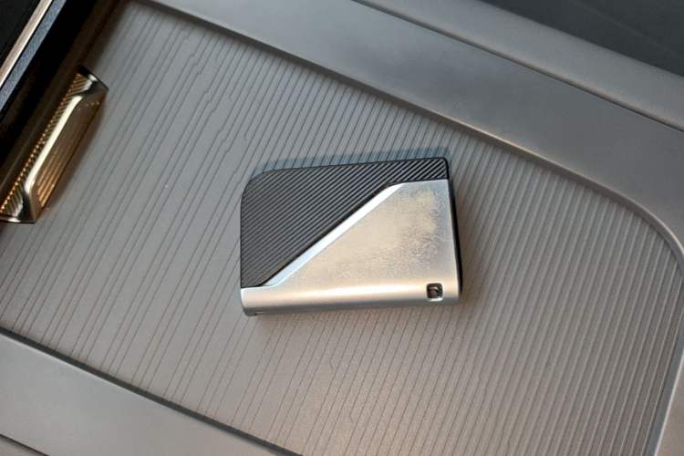 Used Lynk & Co 07 2024 EM-P 126 Long-Range Halo Vehicle Key