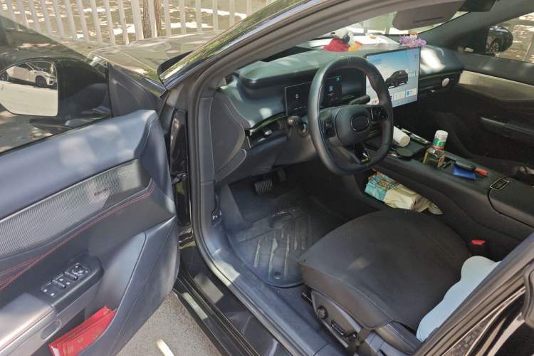Used Lynk & Co 07 2026 Model 126 Long-Range Ultra Driver Seat