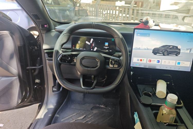 Used Lynk & Co 07 2026 Model 126 Long-Range Ultra Steering Wheel