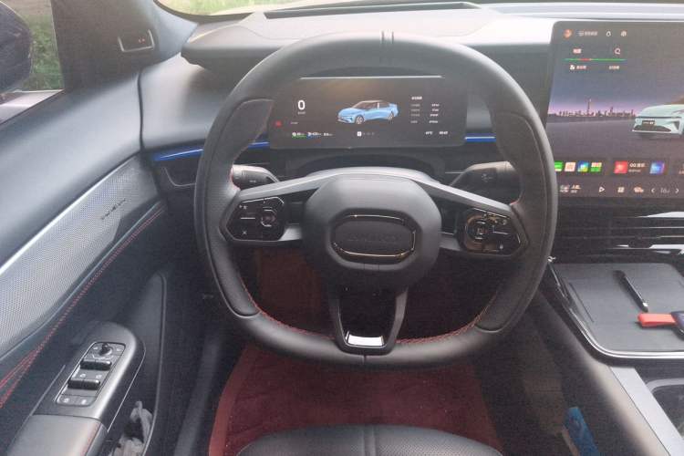 Used Lynk & Co 07 2026 Model 126 Long-Range Ultra Steering Wheel