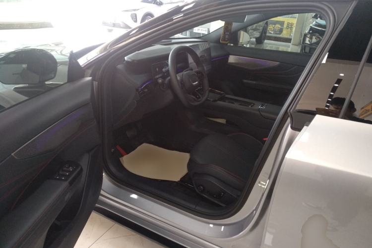 Used Lynk & Co 07 2026 Model 126 Long-Range Ultra Driver Seat