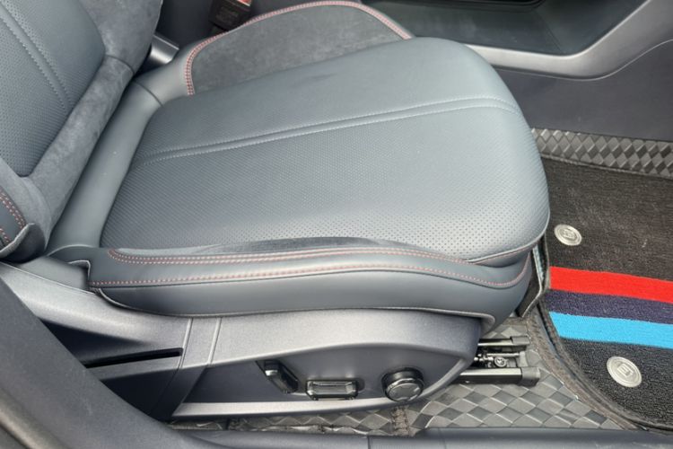 Used Lynk & Co 07 2026 Model 126 Long-Range Ultra Interior 8