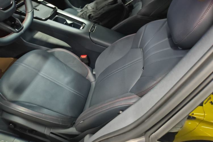 Used Lynk & Co 07 2026 Model 126 Long-Range Ultra H7 Left Front Seat