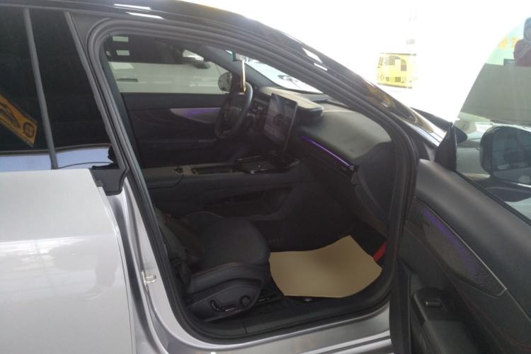 Used Lynk & Co 07 2026 Model 126 Long-Range Ultra Right Front Seat