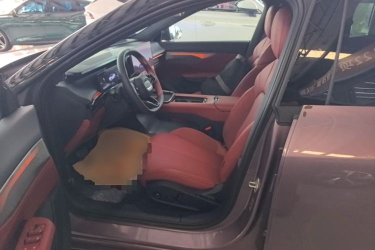 Used Lynk & Co 07 2026 Model 126 Long-Range Ultra Left Front Seat