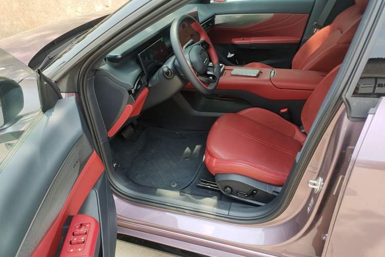 Used Lynk & Co 07 2026 Model 126 Long-Range Ultra H7 Driver Seat
