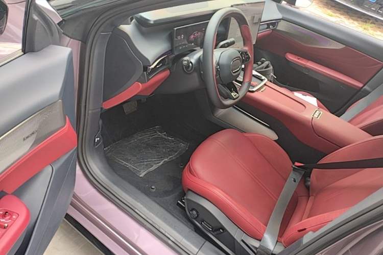 Used Lynk & Co 07 2026 Model 126 Long-Range Ultra H7 Driver Seat