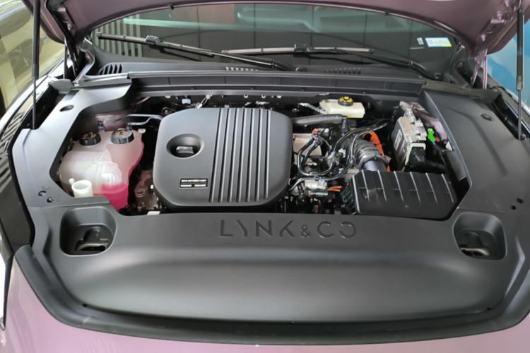 Used Lynk & Co 07 2026 Model 126 Long-Range Ultra H7 Engine Bay