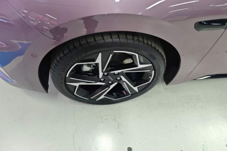Used Lynk & Co 07 2026 Model 126 Long-Range Ultra H7 Exterior 7