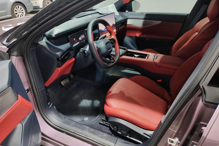 Used Lynk & Co 07 2026 Model 126 Long-Range Ultra H7 Left Front Seat