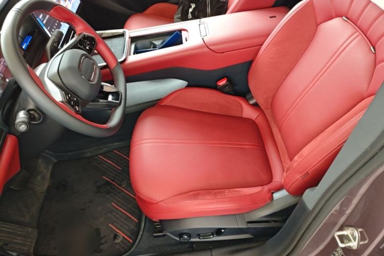 Used Lynk & Co 07 2026 Model 126 Long-Range Ultra Left Front Seat