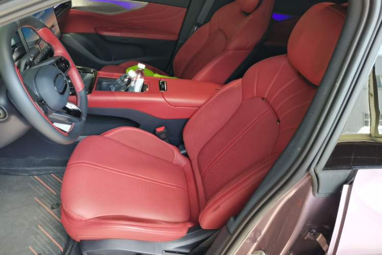 Used Lynk & Co 07 2026 Model 126 Long-Range Ultra Left Front Seat