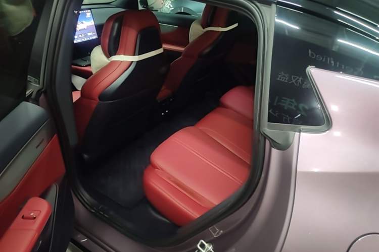 Used Lynk & Co 07 2026 Model 126 Long-Range Ultra Left Rear Seat