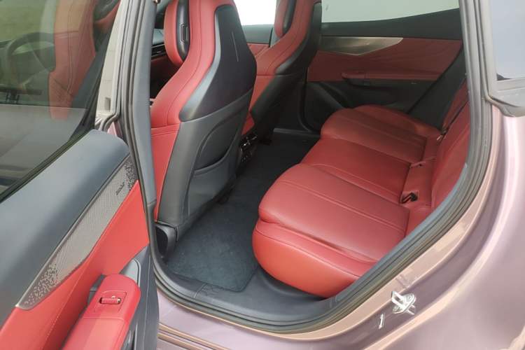 Used Lynk & Co 07 2026 Model 126 Long-Range Ultra H7 Left Rear Seat