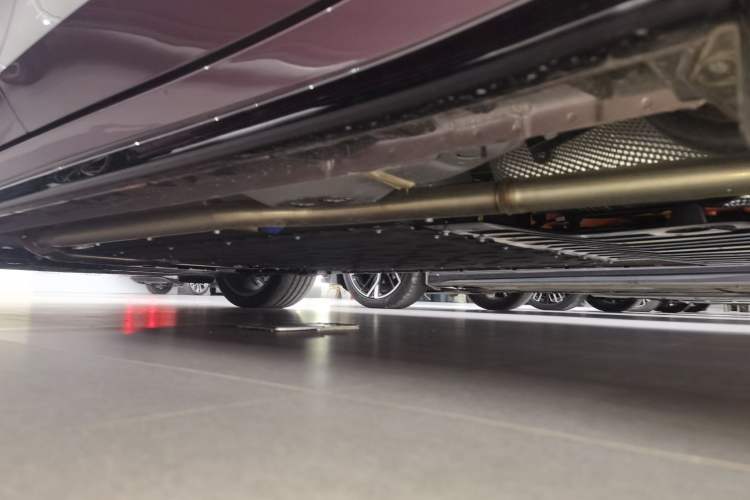 Used Lynk & Co 07 2026 Model 126 Long-Range Ultra H7 Left Side Sill