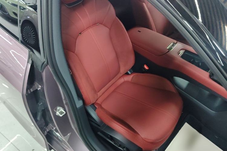 Used Lynk & Co 07 2026 Model 126 Long-Range Ultra H7 Right Front Seat
