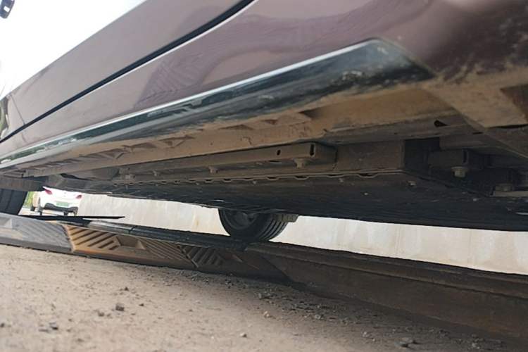 Used Lynk & Co 07 2026 Model 126 Long-Range Ultra H7 Right Side Sill