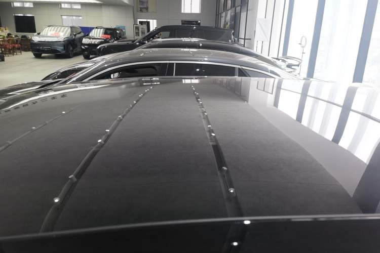 Used Lynk & Co 07 2026 Model 126 Long-Range Ultra H7 Roof