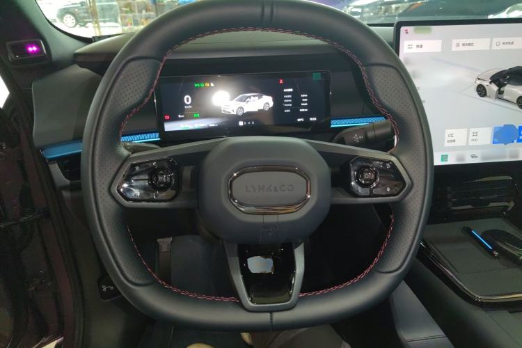 Used Lynk & Co 07 2026 Model 126 Long-Range Ultra Steering Wheel