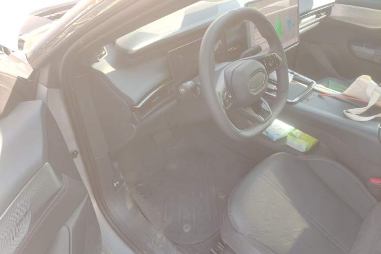 Used Lynk & Co 07 2026 Model 126 Long-Range Ultra Driver Seat