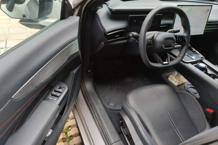 Used Lynk & Co 07 2026 Model 126 Long-Range Ultra Driver Seat