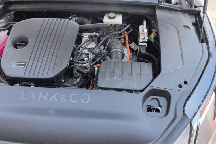 Used Lynk & Co 07 2026 Model 126 Long-Range Ultra Engine Bay Left