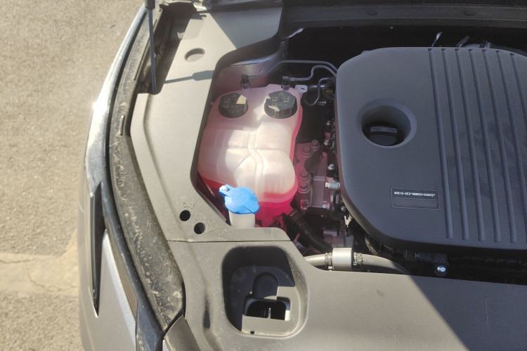 Used Lynk & Co 07 2026 Model 126 Long-Range Ultra Engine Bay Right