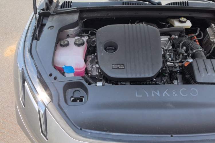 Used Lynk & Co 07 2026 Model 126 Long-Range Ultra Engine Bay Right