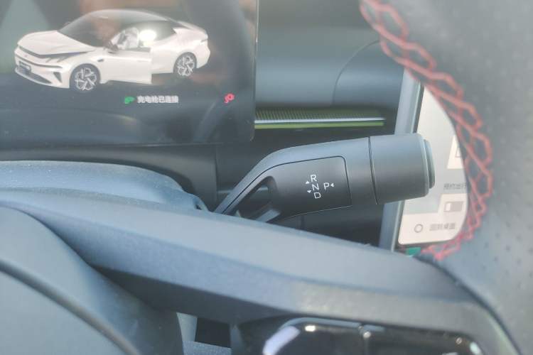 Used Lynk & Co 07 2026 Model 126 Long-Range Ultra Gear Lever